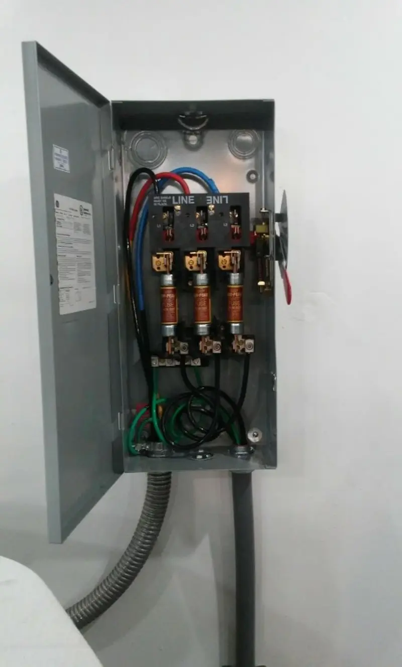 Three-phase disconnect switch installed for Smoke Detector Installation in Philadelphia